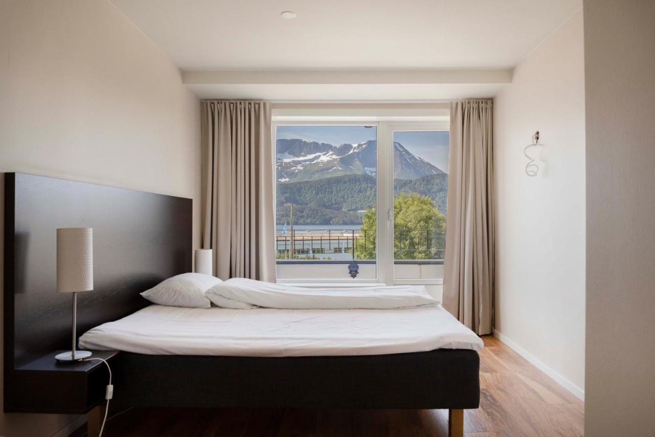 Aursnes Hotell Sykkylven المظهر الخارجي الصورة