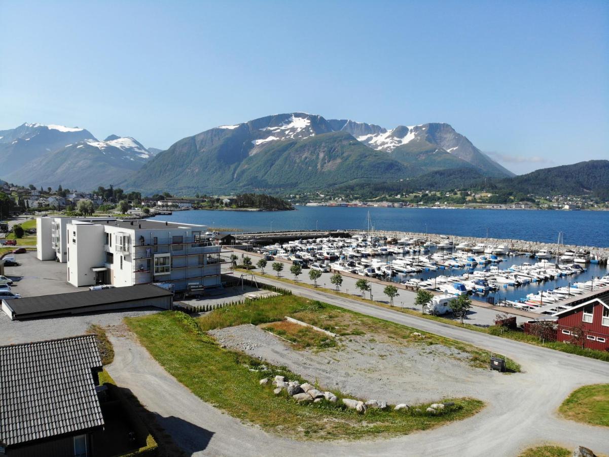 Aursnes Hotell Sykkylven المظهر الخارجي الصورة